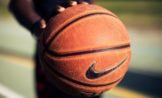 开云体育官网-骑士正面击溃深圳队，欧文在西决生死战接管比赛