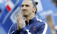 开云体育APP下载-佛罗伦萨的硬仗精神，如何在NBA季后赛焦点战中启示曼联？