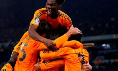 开云下载-关于巴萨血洗曼城，萨内制霸全场的信息