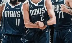 开云体育在线-湖人B队碾压勇士，克莱一己之力扛起全队的简单介绍