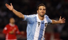 开云在线赛事平台-逆转之夜的冰与火，马龙独耀，日本队翻盘启示录