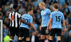 开云体育入口-曼联主场对阵斯托克城，冲刺英超前四