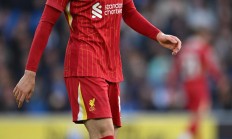 开云体育入口-利物浦后卫迎来复出，助球队士气大增