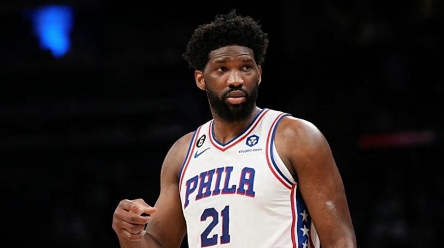 76人逆转北京队，恩比德统治全场