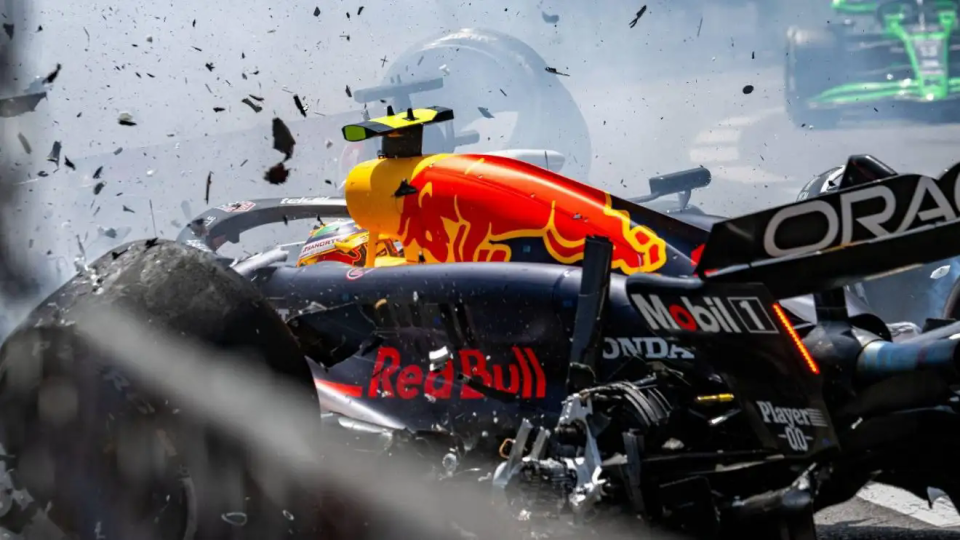 包含哈斯车队轻取红牛车队，佩雷兹统治全场的词条