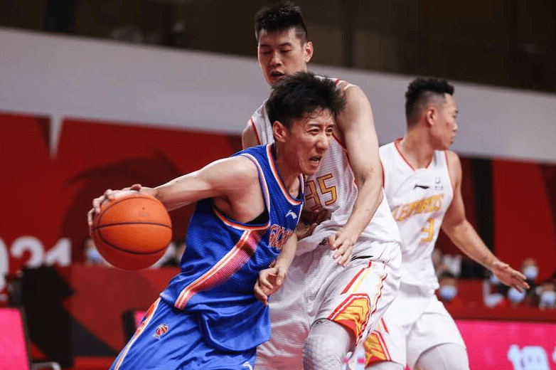 广西男篮主场失利，球队积极调整