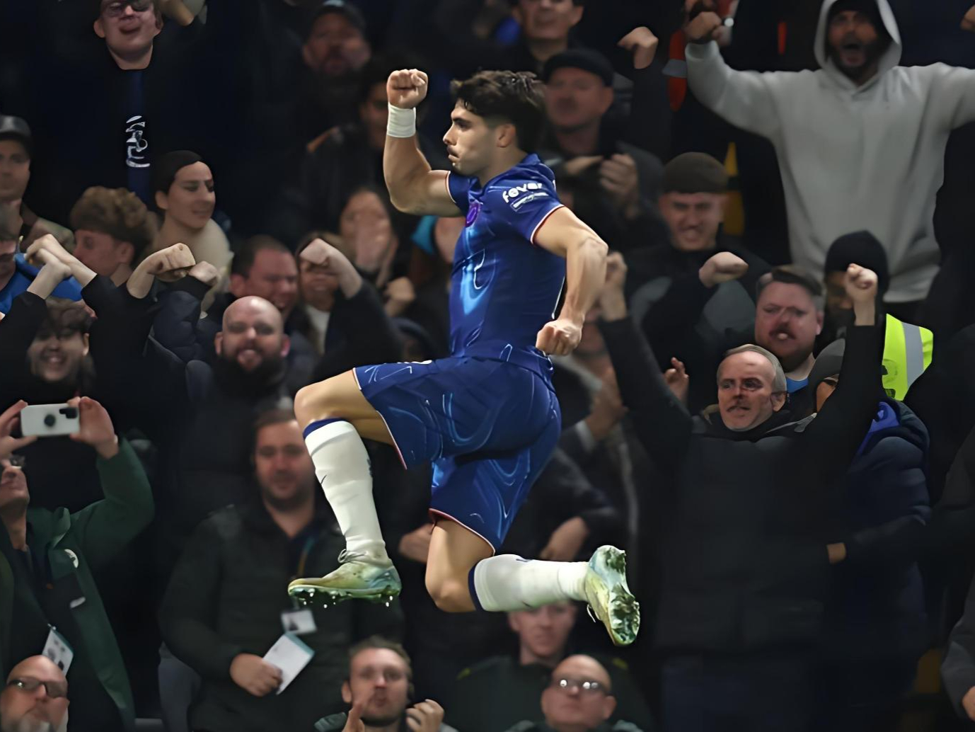 切尔西客场输球西汉姆，时刻警惕