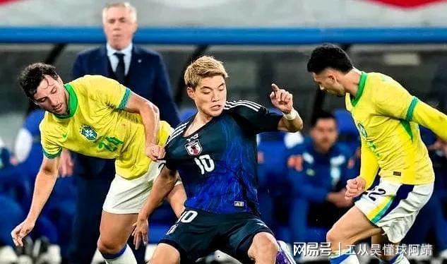 巴拉圭队在对阵日本女足比赛中胜出