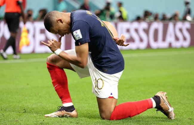 印度队逆转法国队，黄鸭组合扛起全队的简单介绍