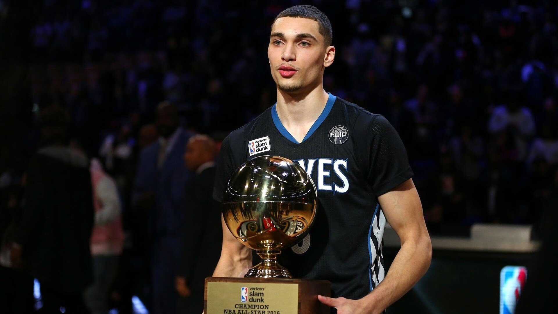 橙色风暴与桑巴利刃,荷兰的团队压制与维尼修斯的个人闪耀