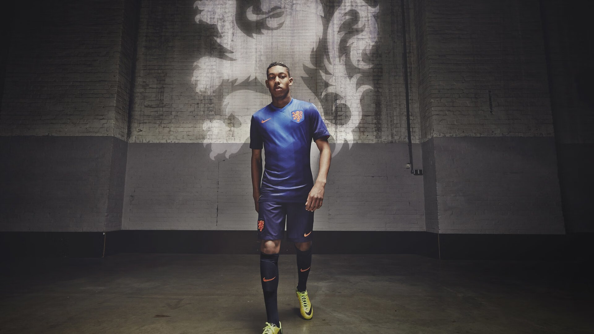 从美加墨世界杯到篮球场，当一波带走成为跨越时空的竞技法则