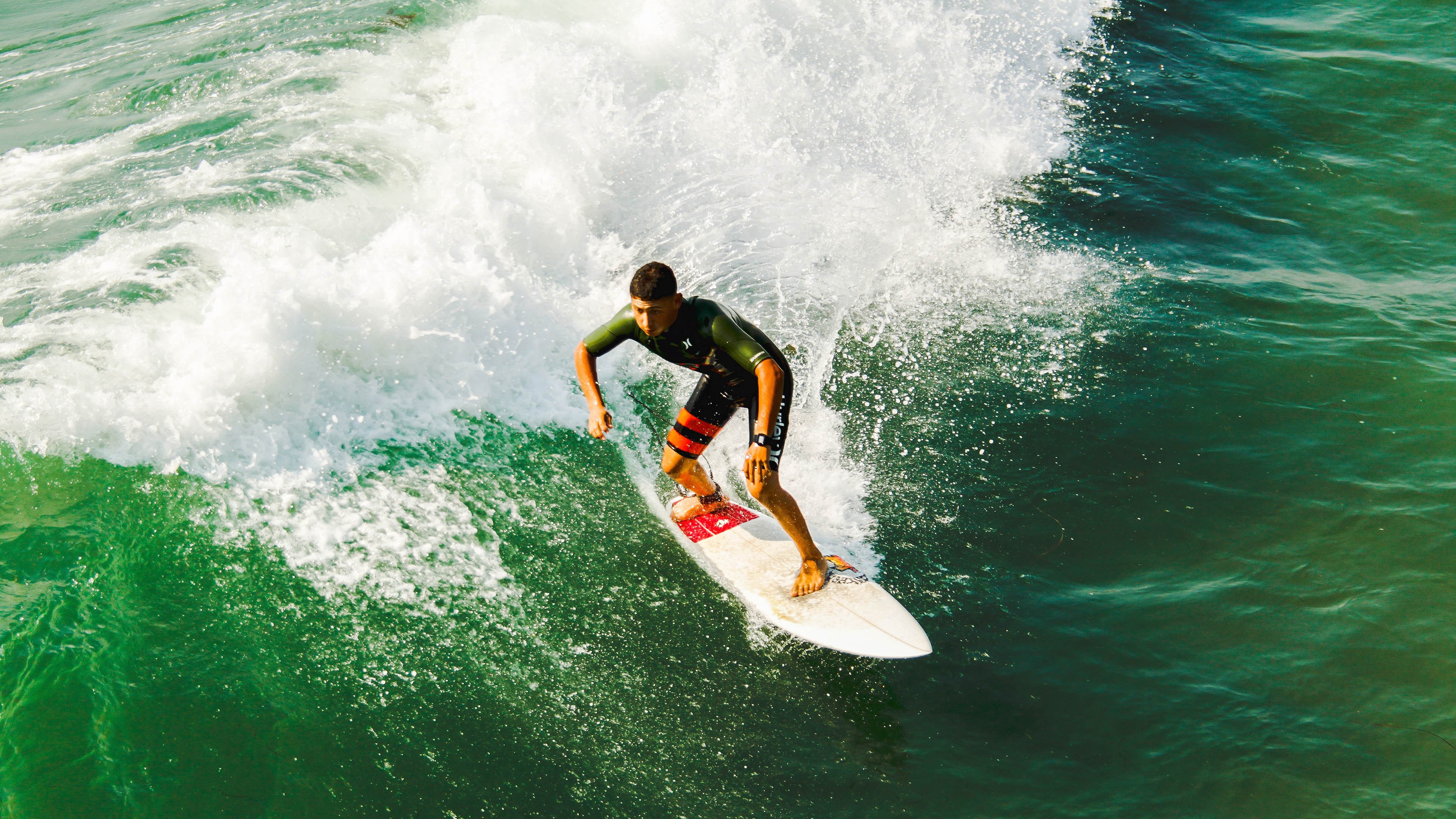 塞维利亚节奏与秘鲁魔法，克瓦拉茨赫利亚如何在意甲焦点战中接管比赛